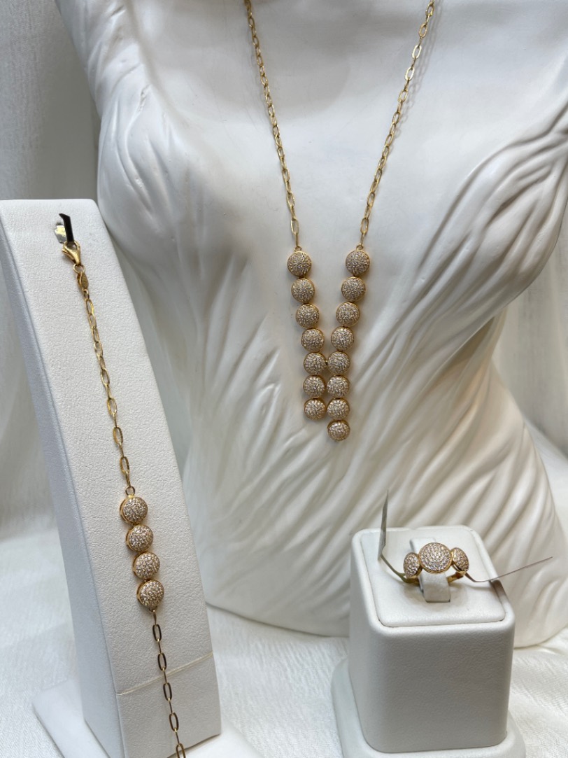 طقم 3 قطع — اجيبت جولد — عيار 21 — 29.86 جم