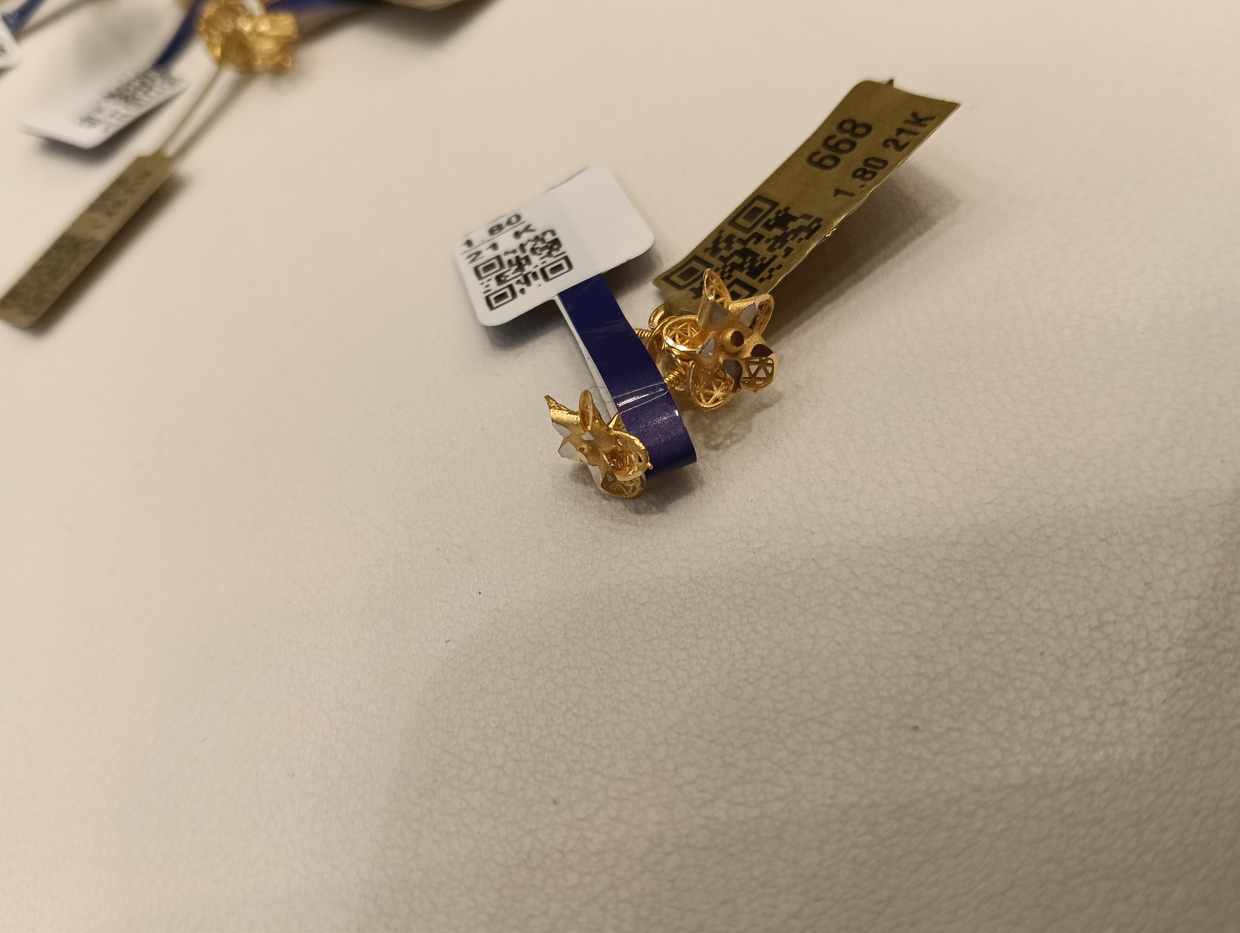 حلق — ستار جولد — صورة 1